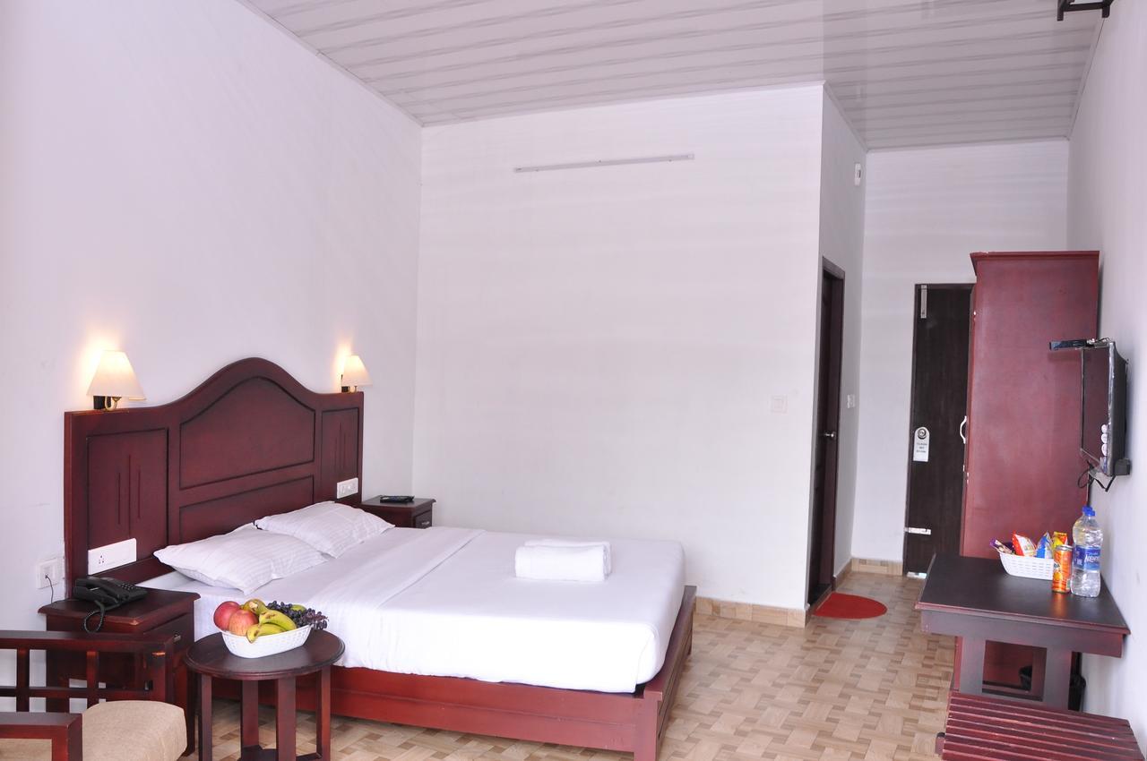 Natura Inn Муннар Экстерьер фото